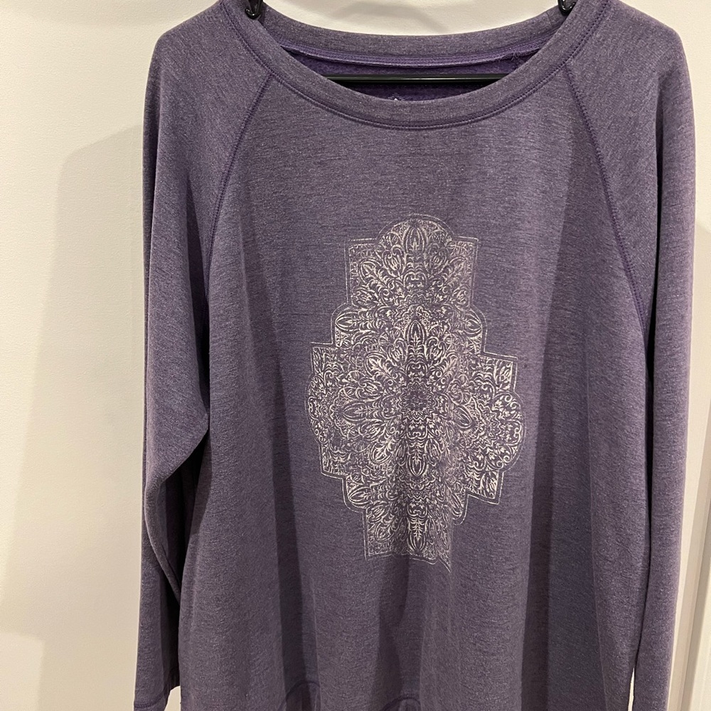 Women’s Size 1X sweatshirt